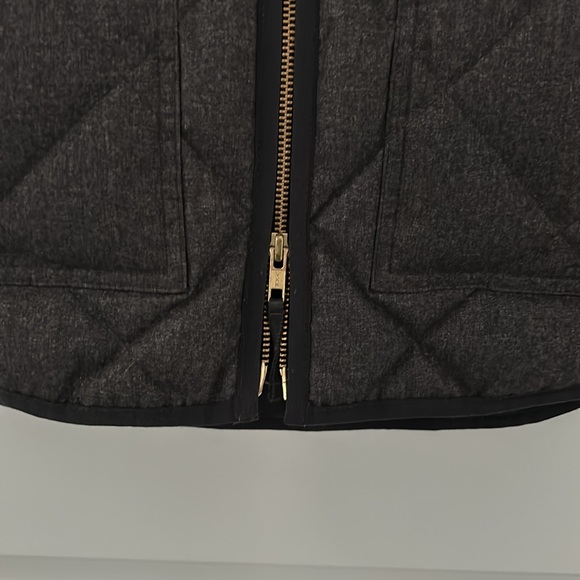 J. Crew Factory Puffer Vest, Women's size XS - Picture 7 of 13